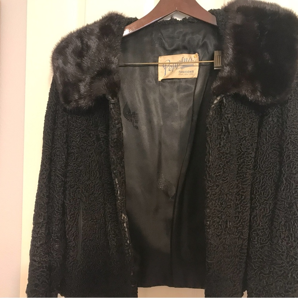 Elegant Black Fur-Trimmed Jacket